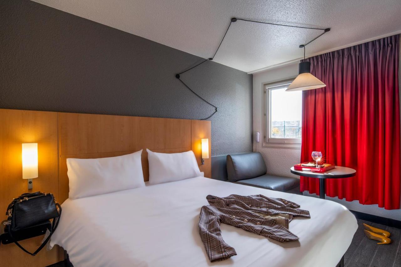 Ibis Cergy Pontoise Le Port Hotel Bagian luar foto