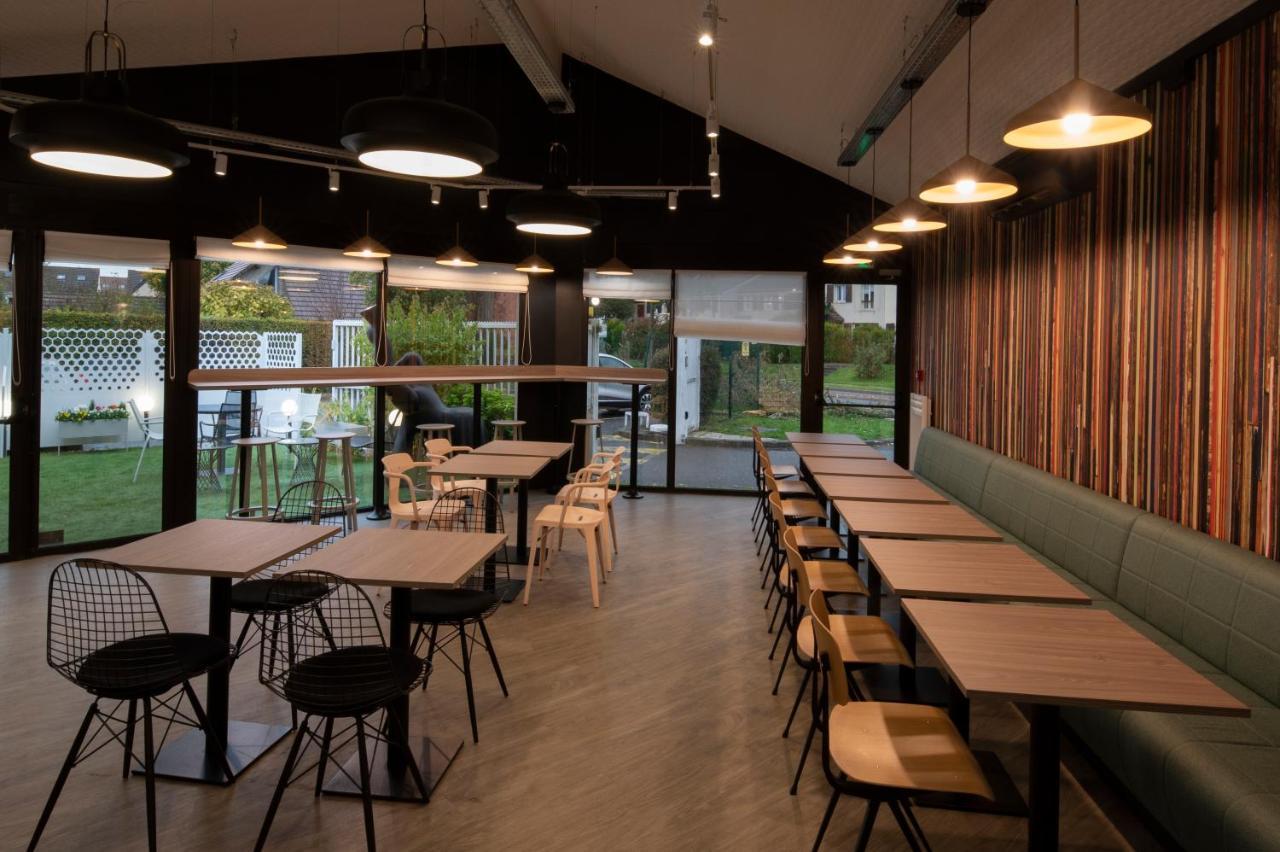 Ibis Cergy Pontoise Le Port Hotel Bagian luar foto