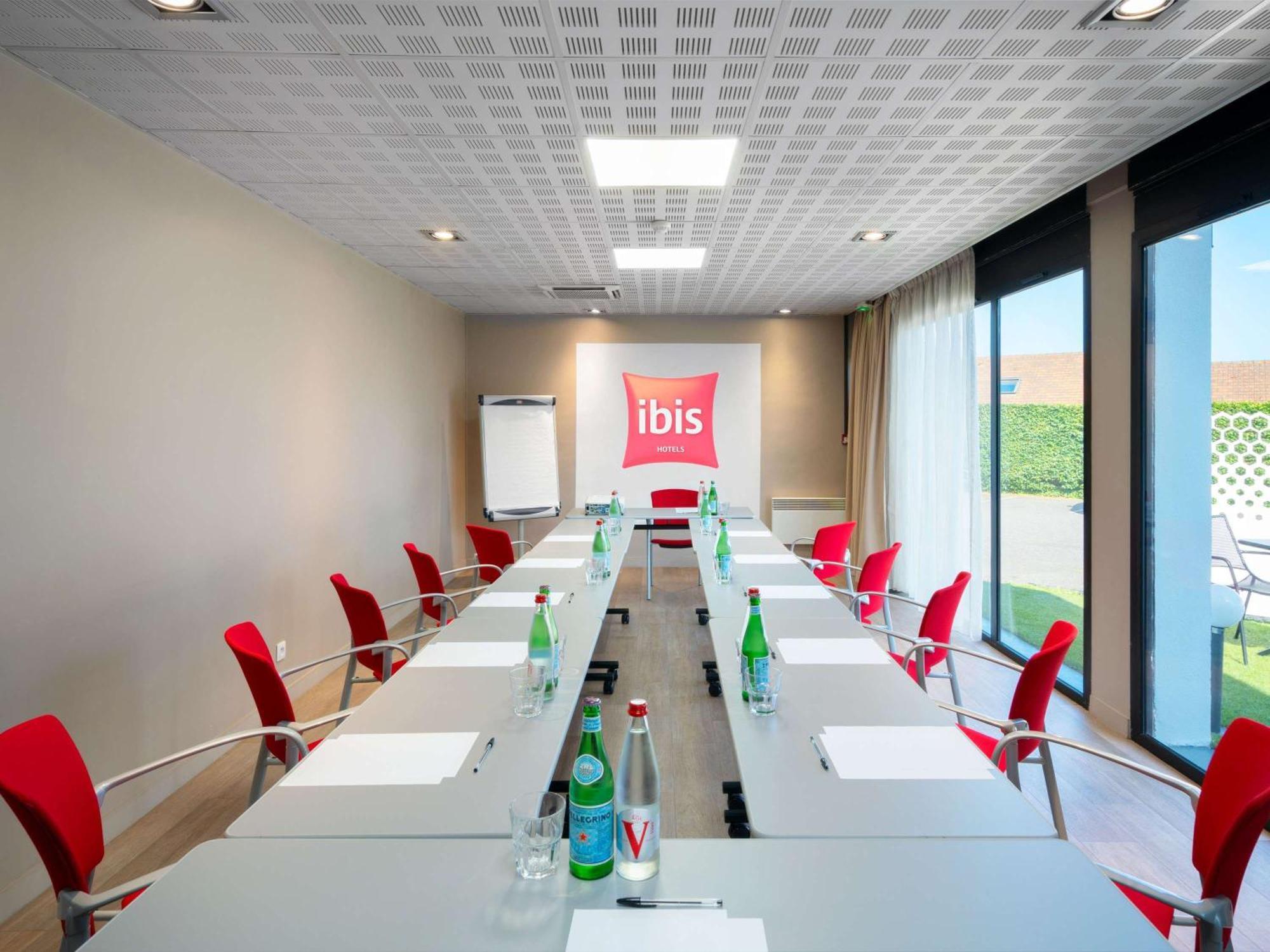 Ibis Cergy Pontoise Le Port Hotel Bagian luar foto