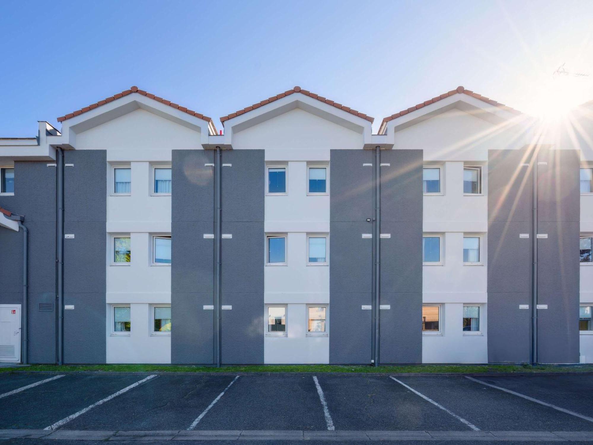 Ibis Cergy Pontoise Le Port Hotel Bagian luar foto