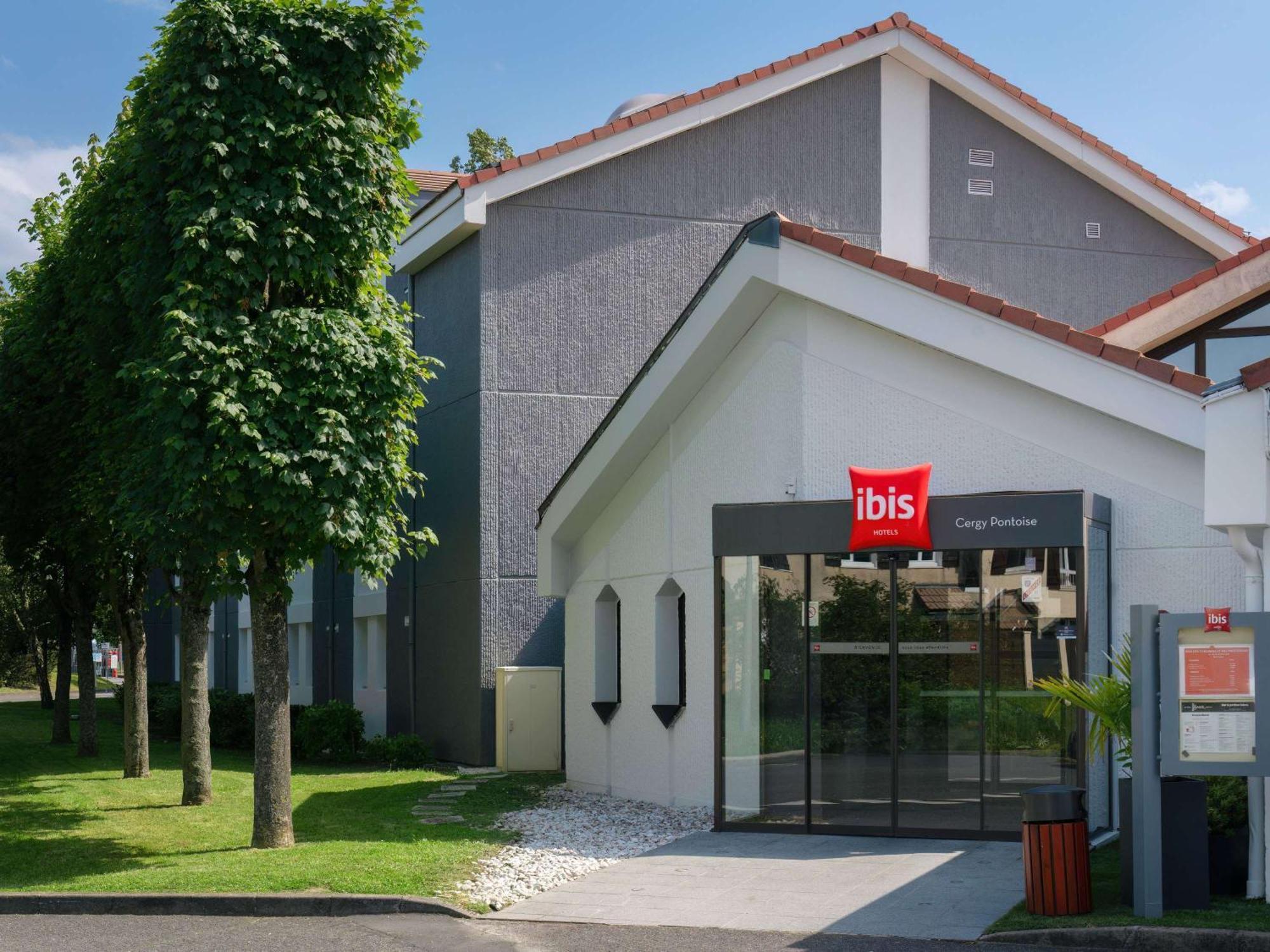 Ibis Cergy Pontoise Le Port Hotel Bagian luar foto