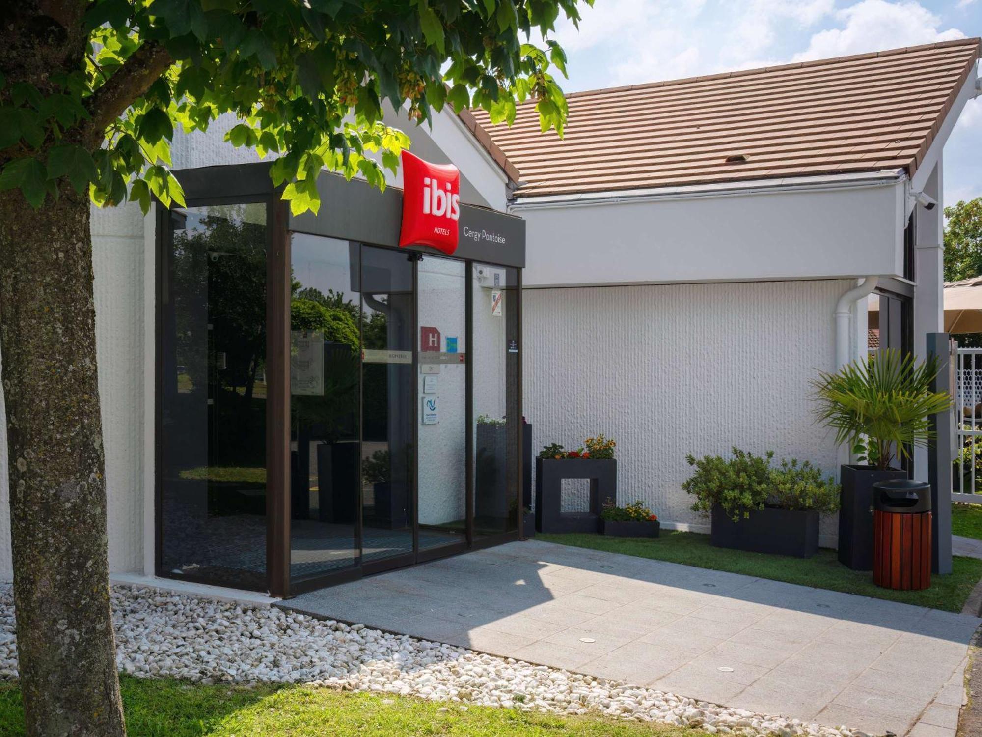 Ibis Cergy Pontoise Le Port Hotel Bagian luar foto