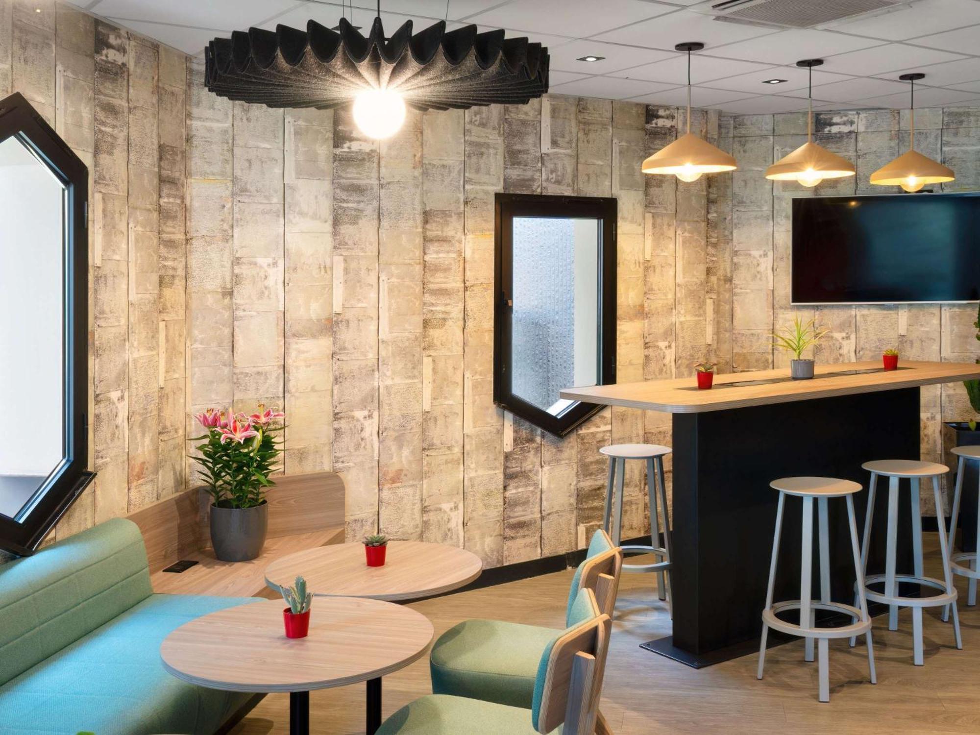 Ibis Cergy Pontoise Le Port Hotel Bagian luar foto
