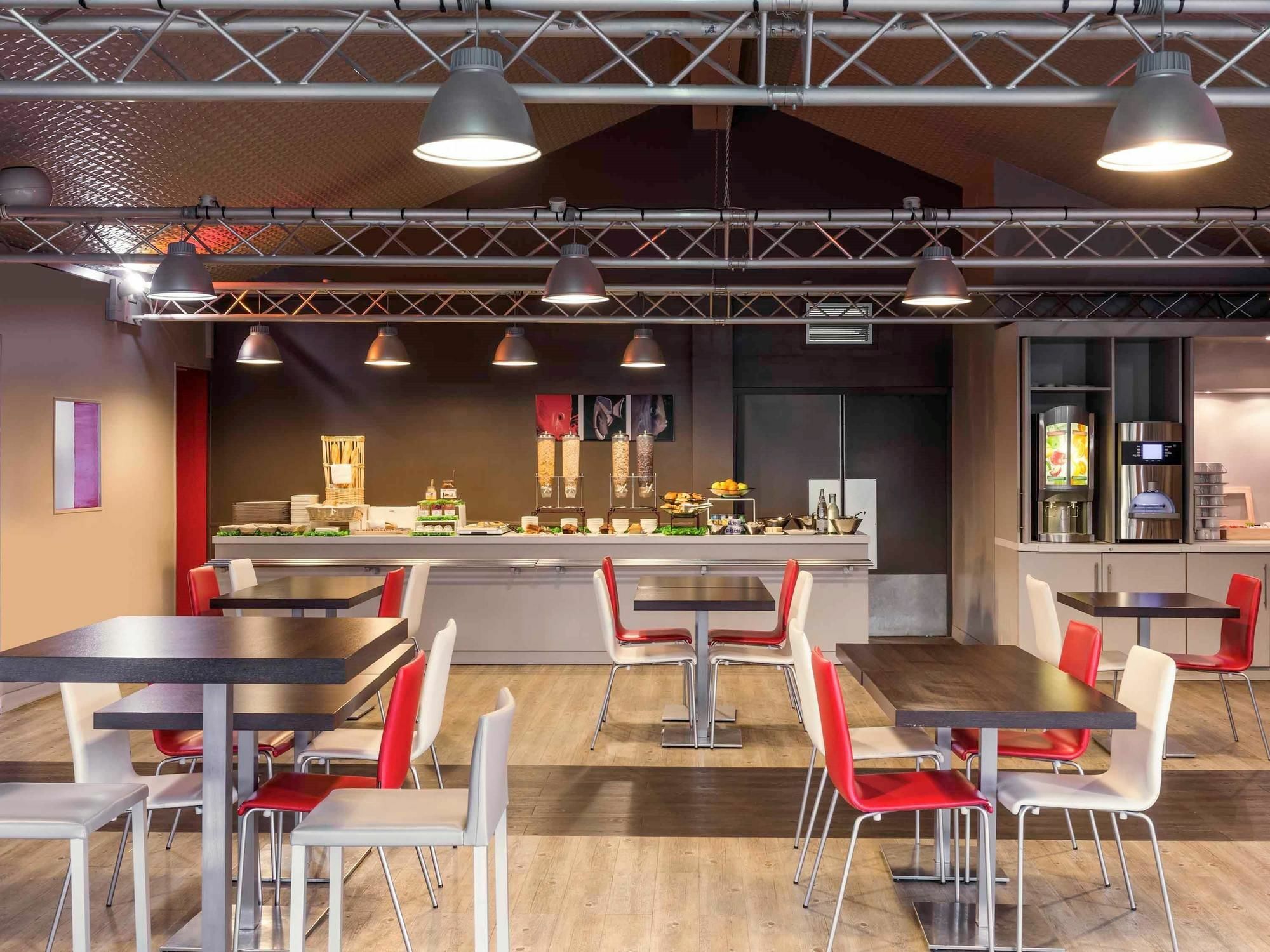 Ibis Cergy Pontoise Le Port Hotel Bagian luar foto